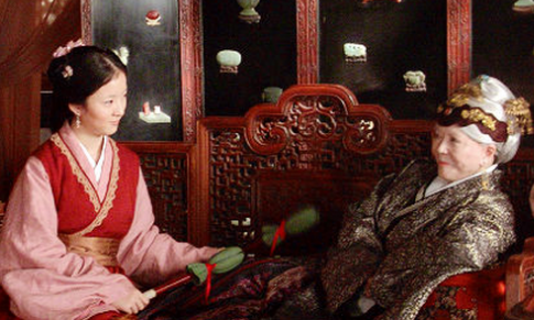 古代小妾为什么有了身孕也要站着吃饭？