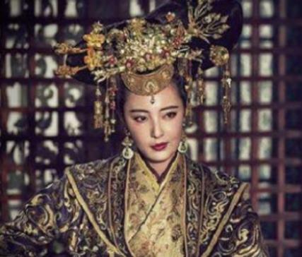 一介女流吕雉是怎么掌权称制长达15年的？