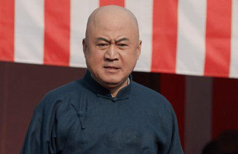 《老酒馆》方先生是坏人吗？方先生的结局是什么？