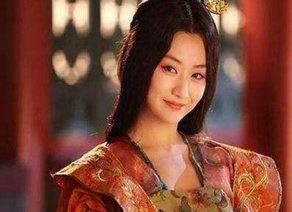 吕后为什么会看上比他大十几岁的刘邦 吕后为什么会选择他呢