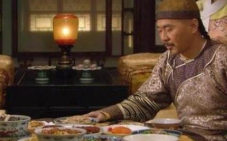 清朝皇帝为什么一天吃两顿饭 难道说他们都不会饿吗
