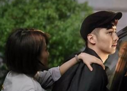 《上锁的房间》木夏是不是喜欢秦左漫 木夏接近秦左漫的目的是什么