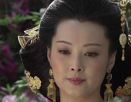 西汉的灭亡和王政君有关系吗 为何说和她脱不了关系呢