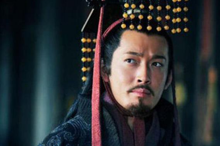 英雄不见英雄？刘备一来为何孙策就起身走了？