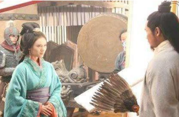 虽然诸葛亮很厉害，但是这个人如果不死刘备或可统一三国！