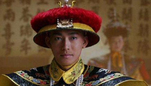 陈万春本是粗人一个,因皇帝一时失误,一举成为了二品大员?