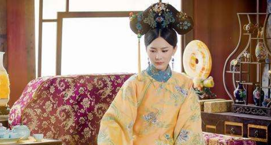 她是清朝最短命的皇后,12岁当皇后,22岁去世,皇帝康熙为她罢朝五日?