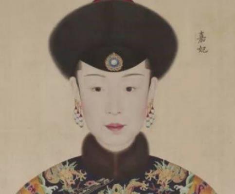 金佳氏：38岁时还被翻牌子，为乾隆生了4个孩子 