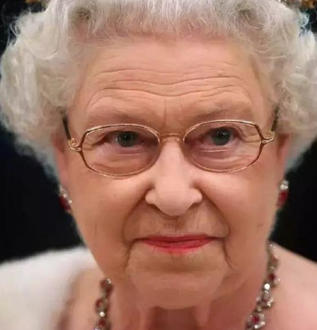 伊丽莎白二世和伊丽莎白一世的辈分是怎么排的 按照什么排起的