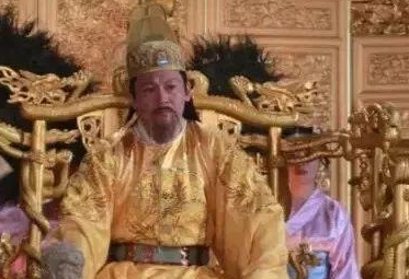 努尔哈赤有什么能力让他从一个部落酋长，到清朝太祖皇帝？