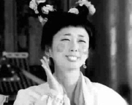 既然古时候有四大美女 哪四大丑女又是谁呢