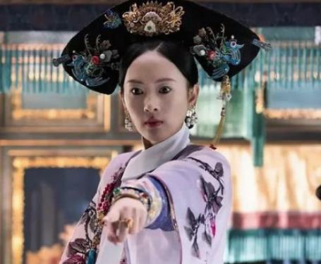 皇贵妃30岁去世葬帝陵，乾隆为什么将其家人处死？