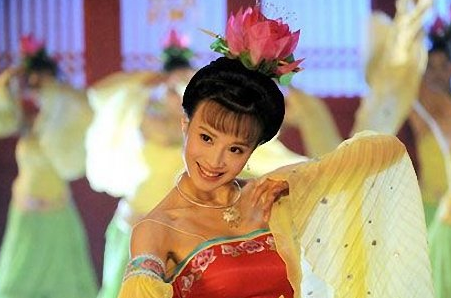 舞蹈除了娱乐还能成为政治工具？杨贵妃竟跟“叛军头子”快活跳舞?