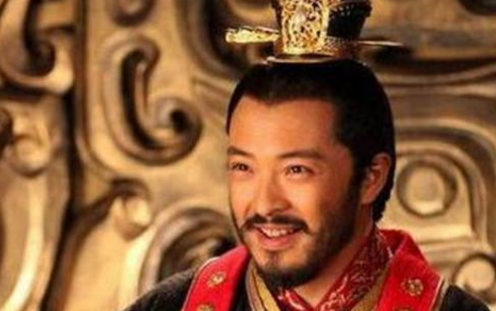 杨暕是怎么丢掉太子的位置的？和皇帝老子抢女人，堪堪保住了性命