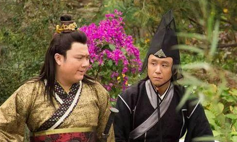 秦武王嬴荡因举顶而死，真的头脑简单四肢发达吗？