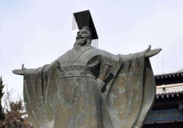 秦始皇做了什么事情，被骂了两千多年？