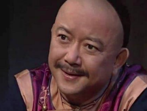 和珅家抄出9亿两白银，嘉庆却不敢公开