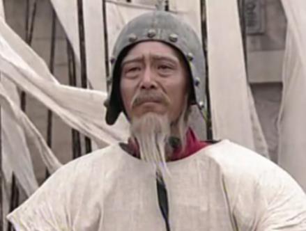 孟明视每战都输，为什么秦穆公还重用他？