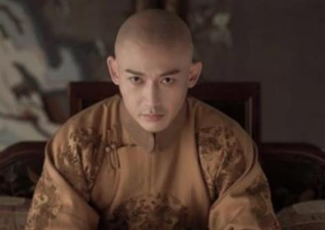 他是乾隆皇帝的亲弟弟，却被幽禁在府中去世