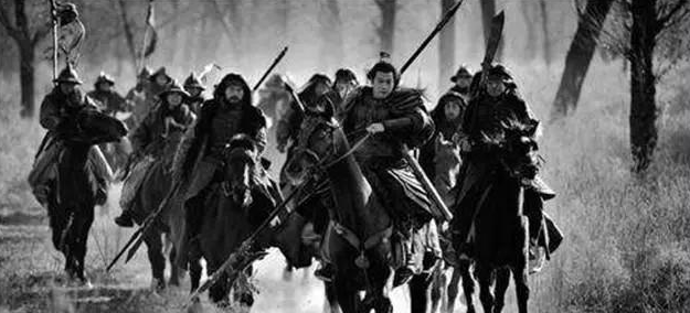 南朝第一帝刘裕,篡位后杀光前朝皇族,为何后世对他评价很高?