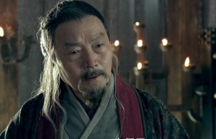 范增死后项羽帐下一谋士极力帮项羽策划，可惜项羽没发现！