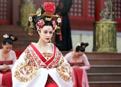 冯小宝作为一个男宠又是和尚 为什么武则天会对他如此痴迷呢