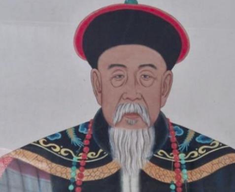 世人皆知&ldquo;刘罗锅&rdquo;，但他的父亲刘统勋更厉害