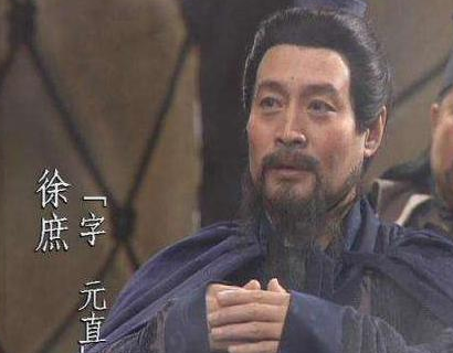 刘备落魄如同丧家之犬的时候 诸葛亮为什么还要投奔于他