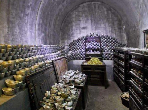 清朝灭亡后的国库里面到底还有多少钱 诺大的国库就只剩下十个银元