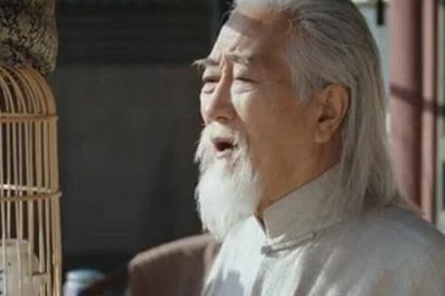 《新世界》关老爷子是真糊涂吗？关老爷子是什么人？