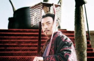 张仪为报知遇之恩，帮助秦惠文君称王！