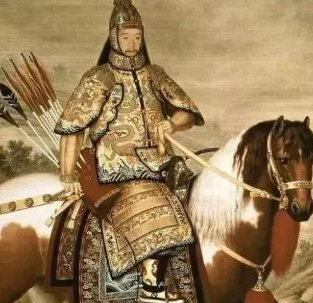 乾隆和慈禧生前过的十分风光 死后却被人那般对待