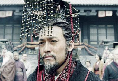 熊启出身楚国王室，却成秦国丞相，最后起兵反秦