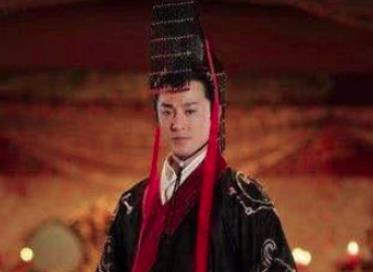 汉武帝临终前杀了一人，后来各朝各代为何都效仿？