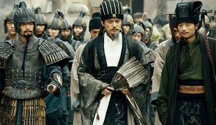 为什么隆中对后刘备要一直猜忌诸葛亮？真相是什么