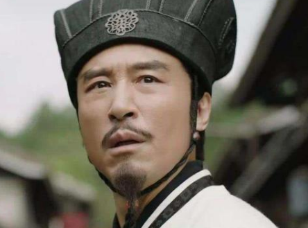 刘备逝世后，蜀汉的政治中心在哪里？