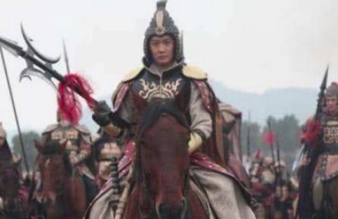 因写了一首拍马屁的诗，此人从秀才成了翰林学士