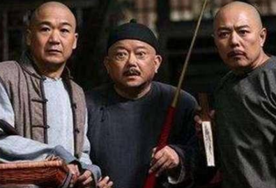 历史上真实的真实的纪晓岚是什么样的？口吃贪色，一天能吃几十斤肉