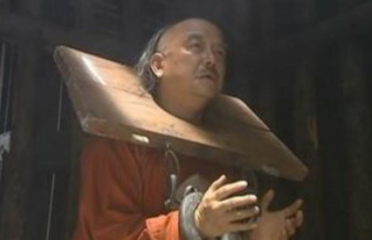 和珅受乾隆的宠幸，除了逢迎拍马之外他能力怎么样？