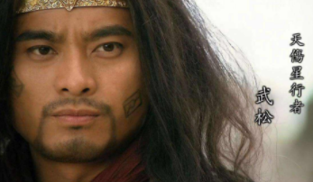 赤手空拳打死老虎的武松，在梁上有能胜过他的吗？