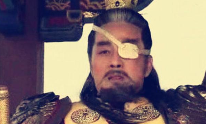 这位皇帝书读得多藏得更多，最后为何全部烧了？