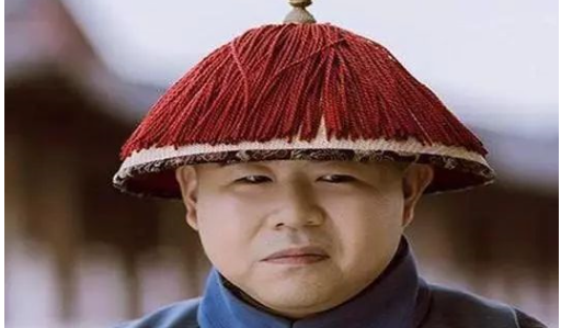 清宫太监&ldquo;捞银子&rdquo;手段多，一盆脏水赚100两，一根头发赚200两 