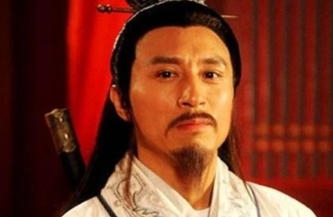 陈登带10万精兵投奔刘备，刘备为什么拒绝了？