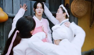 绿豆传男主男扮女装为什么没有被发现?男主为什么收女主做养女?