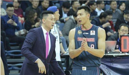  杜锋为何愿意接替李楠出任中国男篮主教练?