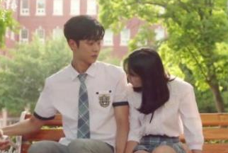 偶然发现的一天男主是穿越来的吗?偶然发现的一天直播几点开始?