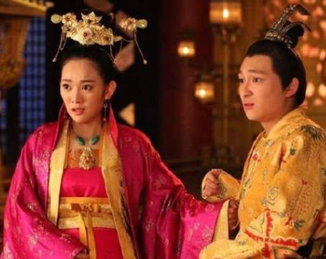 皇后为皇帝生了12个孩子，最后还是被赐死了