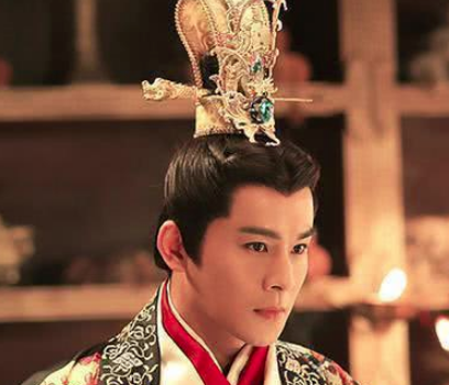 燕惠王为什么要黄金台换将？是因为猜忌乐毅吗？