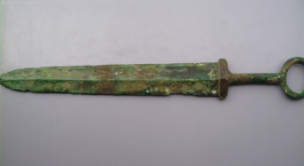 揭秘秦代青铜剑之谜 秦始皇到底有没有和外星人接触过