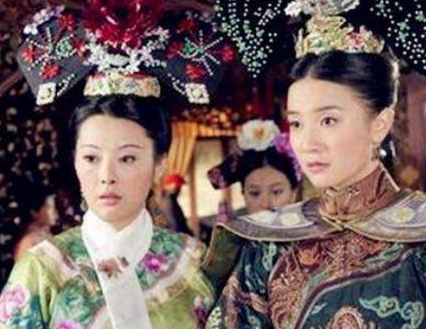清朝妃子给皇帝侍寝之后 第二天为什么要宫女搀扶